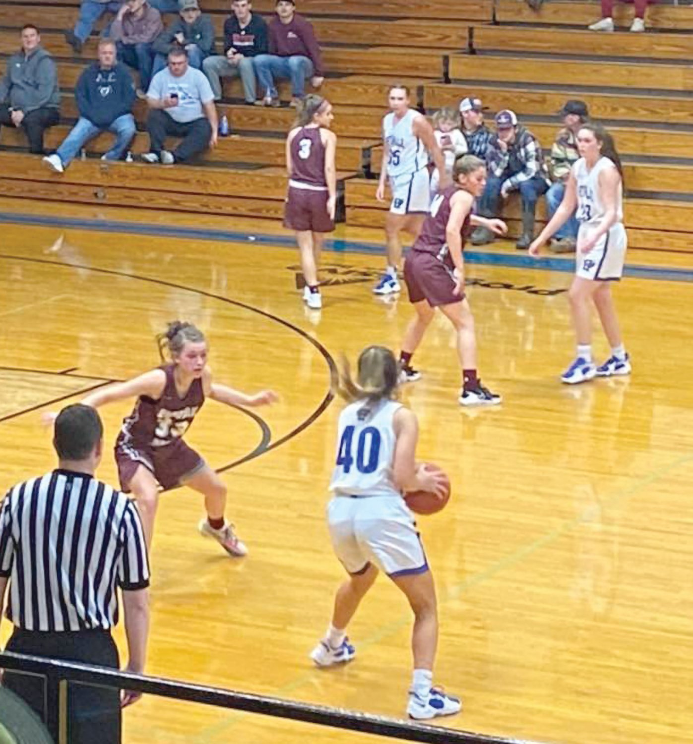 Hartville and Mountain Grove do battle on the Lady Eagles’ court.